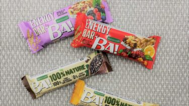 業務スーパーで買ったシリアルバーとデーツバー、グルテンフリーでコスパ最高！